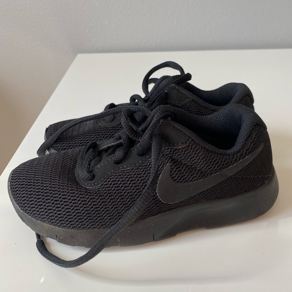 Nike Little Kid Revolution 5 Size 11